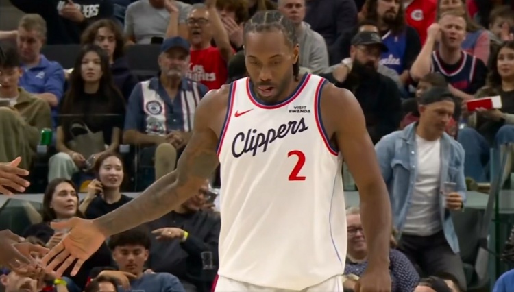 开云体育官网-丝滑一抛！伦纳德1打2造犯规打进 但罚球没中2+0